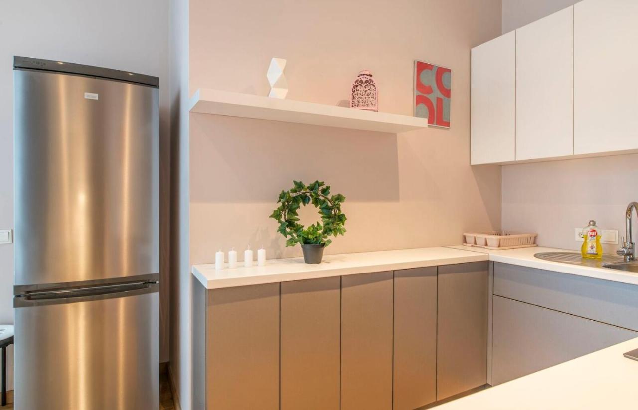 Central 2-Level Penthouse With Terrace And Free Parking Riga Kültér fotó