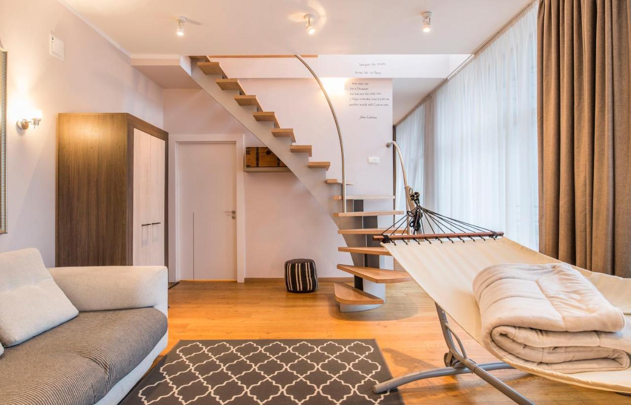Central 2-Level Penthouse With Terrace And Free Parking Riga Kültér fotó